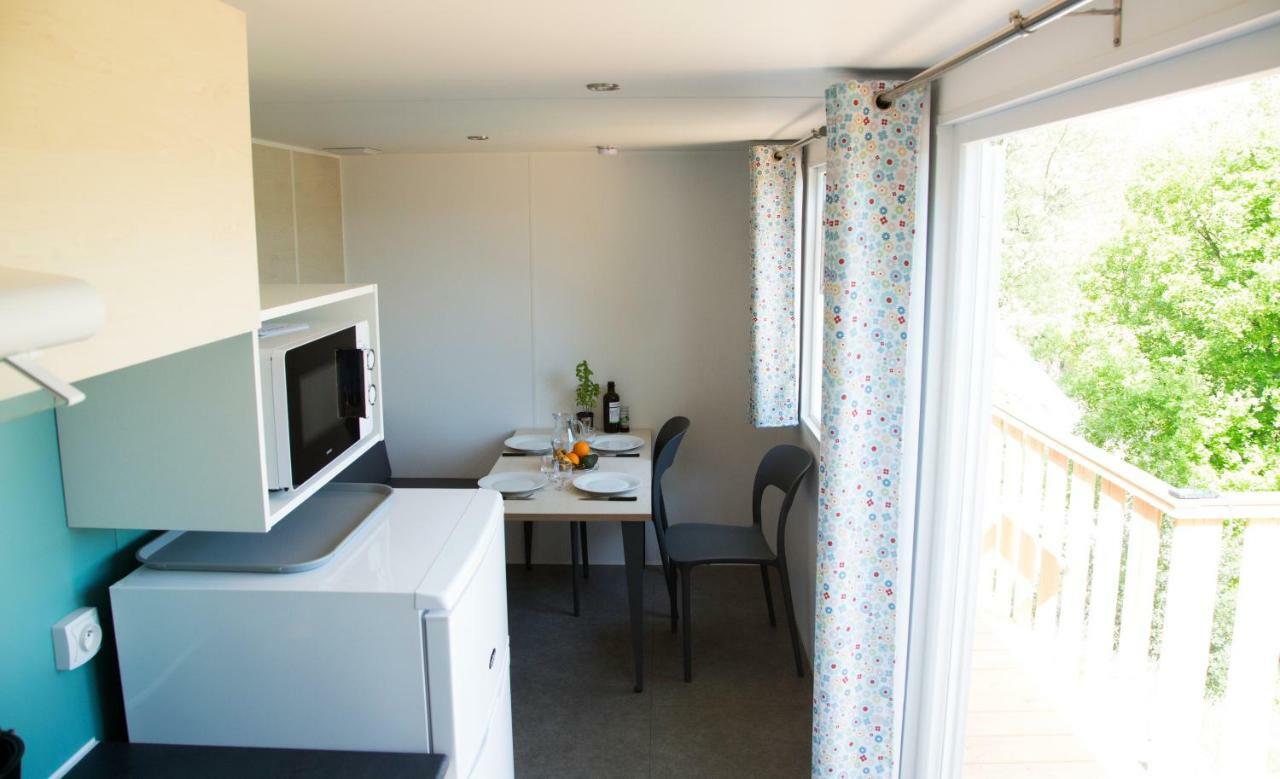 Camping Les Chenes Chauzon Exterior photo